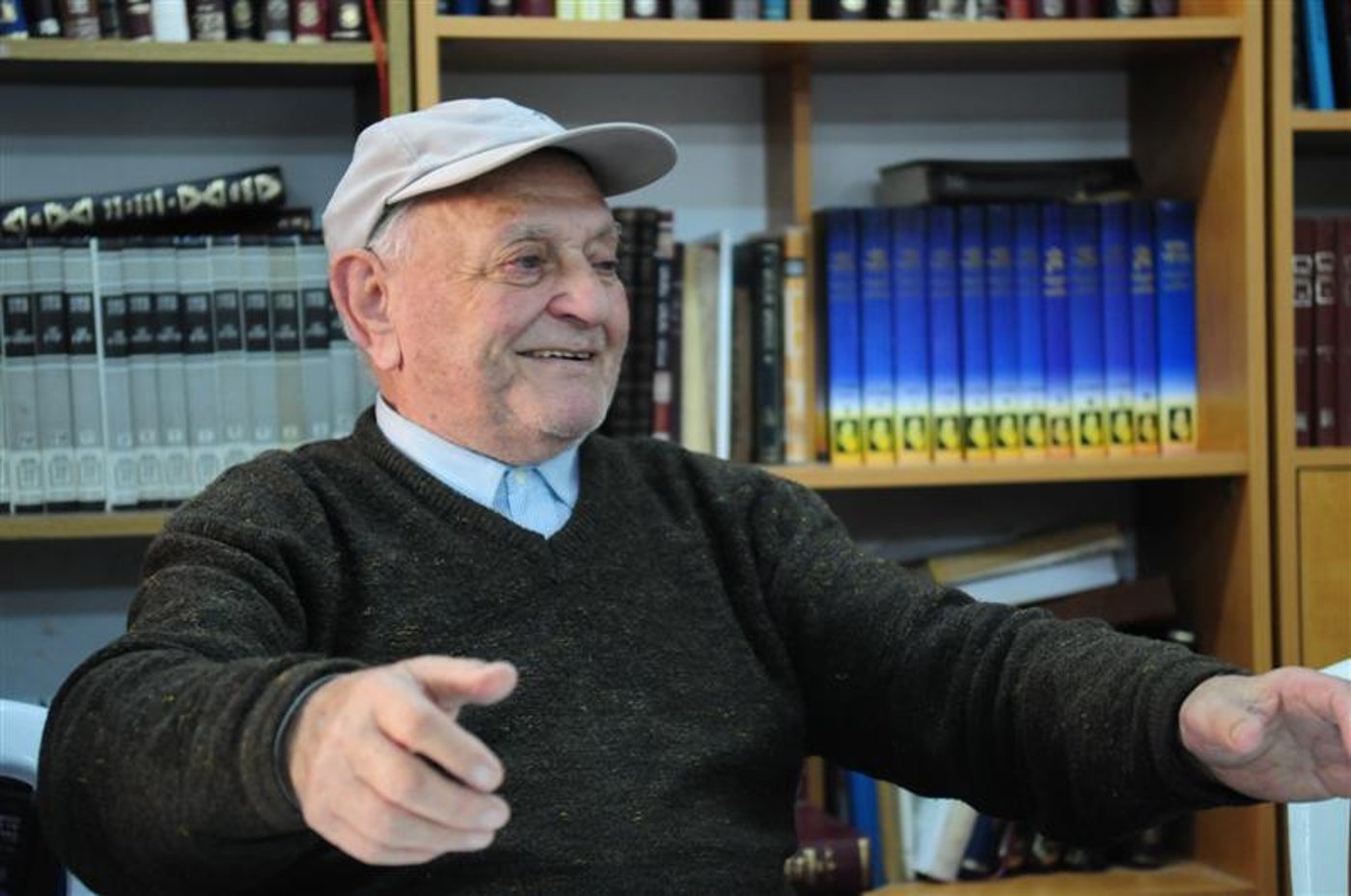 המאבק בערד: רבני חב"ד הגיעו לתמוך ברב המקומי