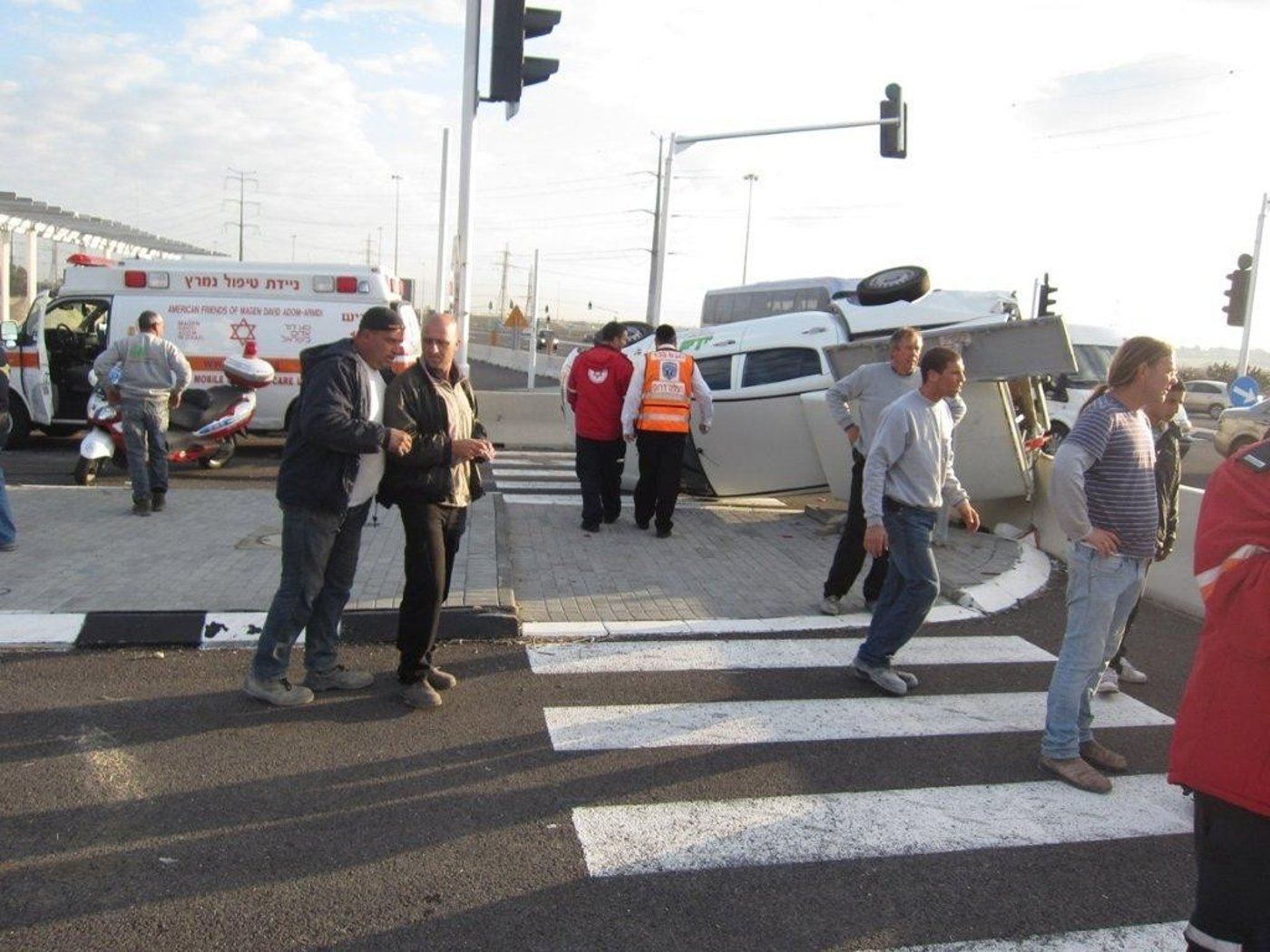 ילדים חרדים נפגעו קל בהתהפכות רכב