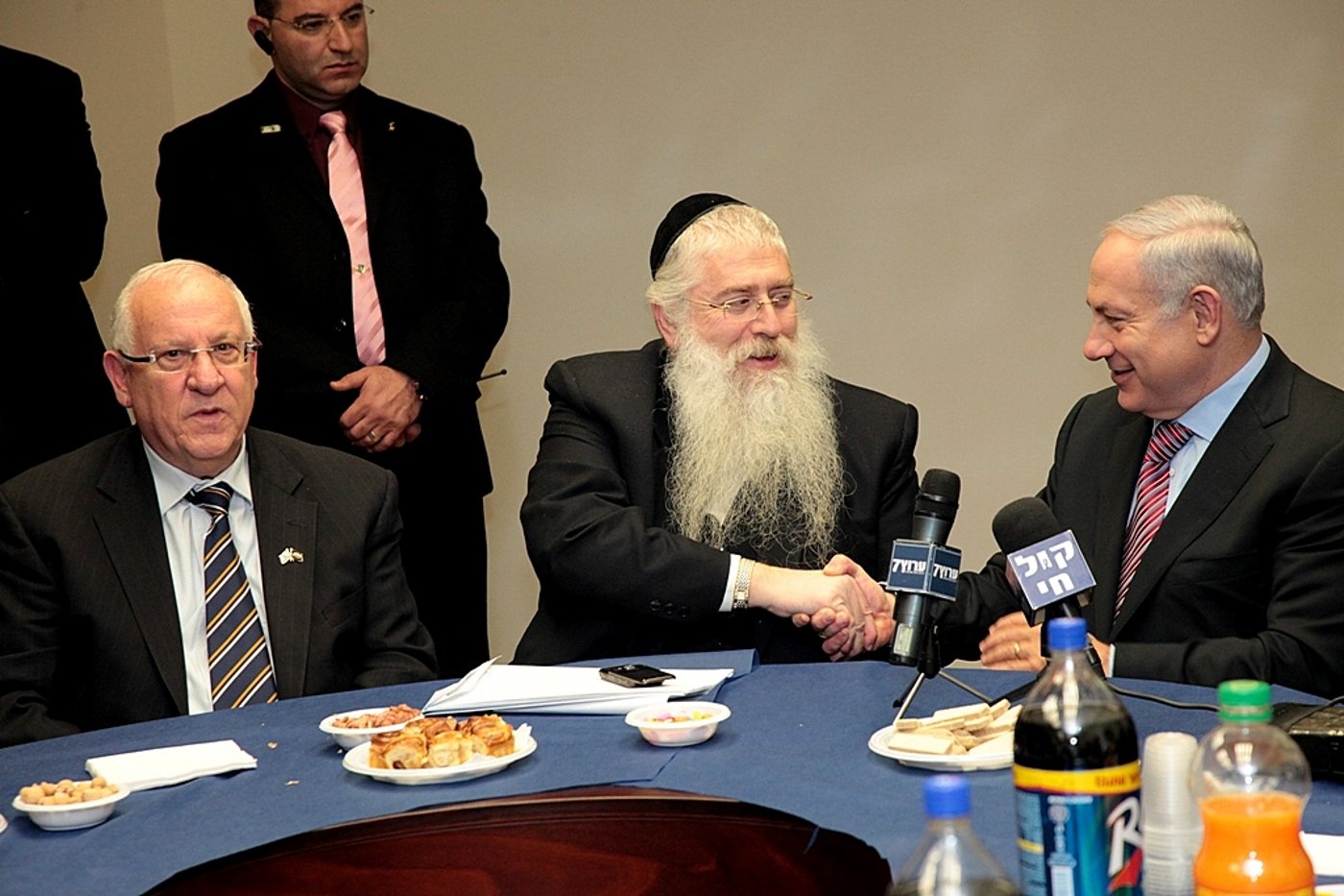ליצמן הגיע להיפרד מפרוש; רה"מ: "איש מעשה ועשייה"