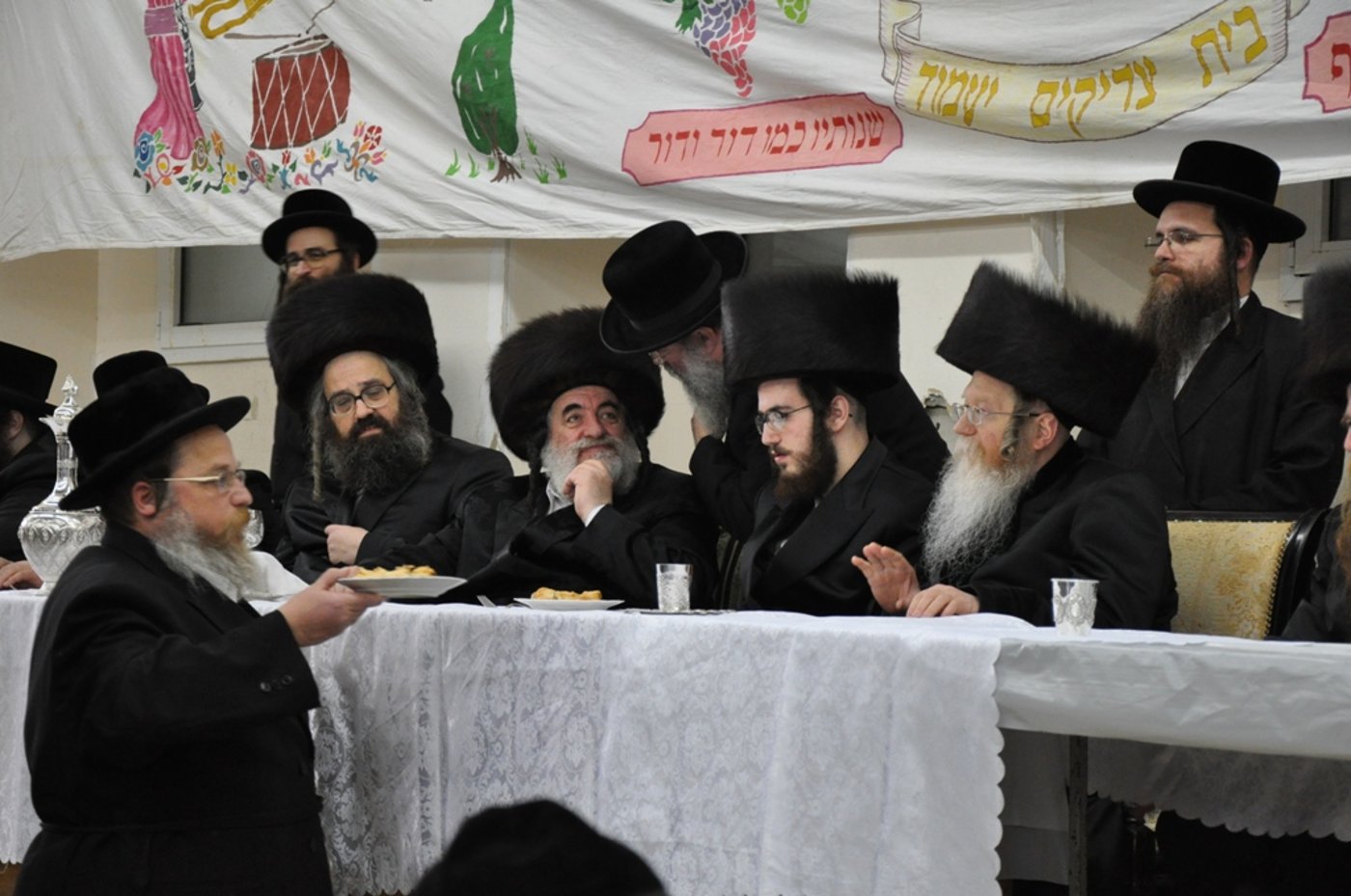 ויז´ניץ מתעטפת חג: שיא בהכנות לקראת החתונה