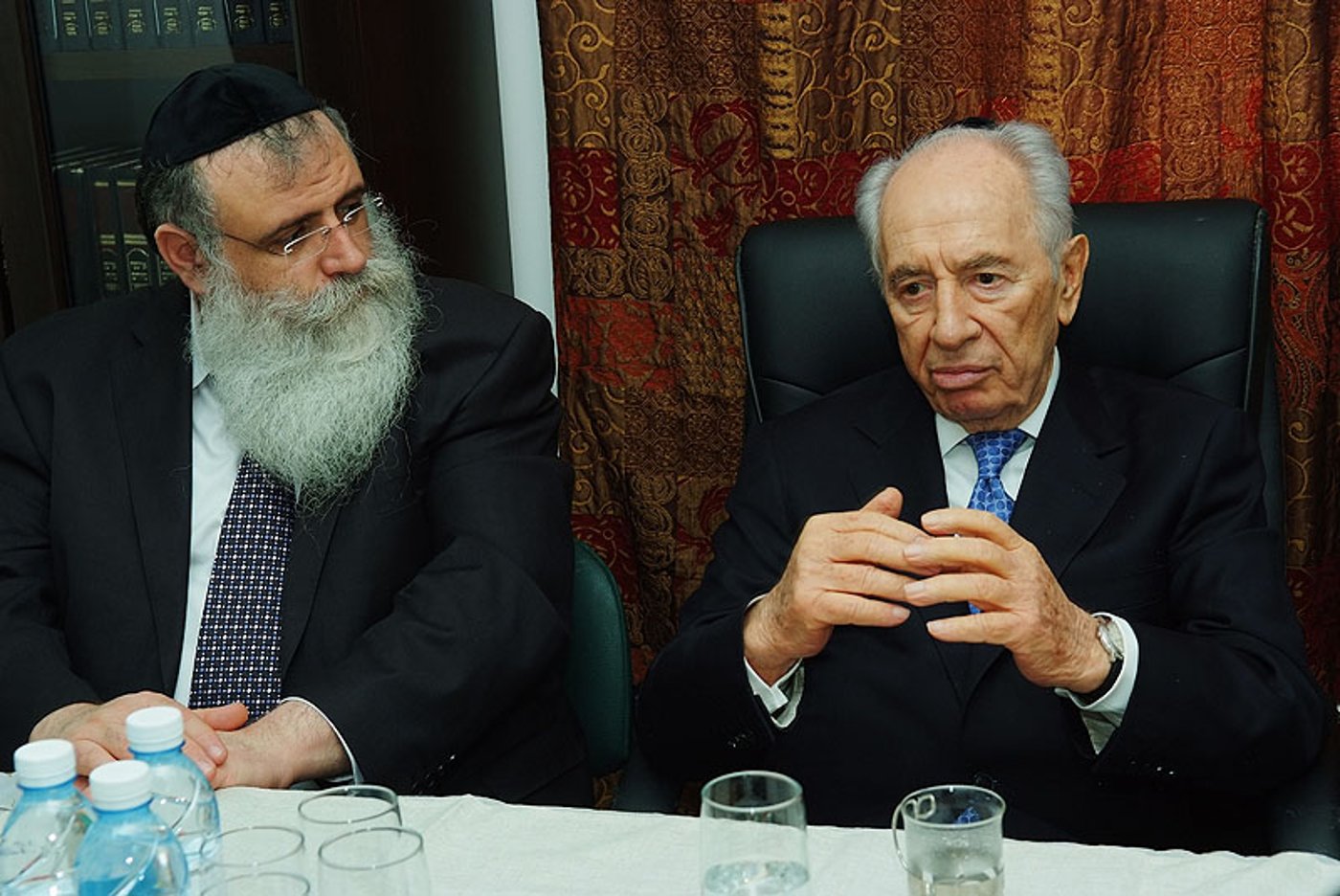 "האברכים צלולים, קחו דוגמה מהרב עובדיה"