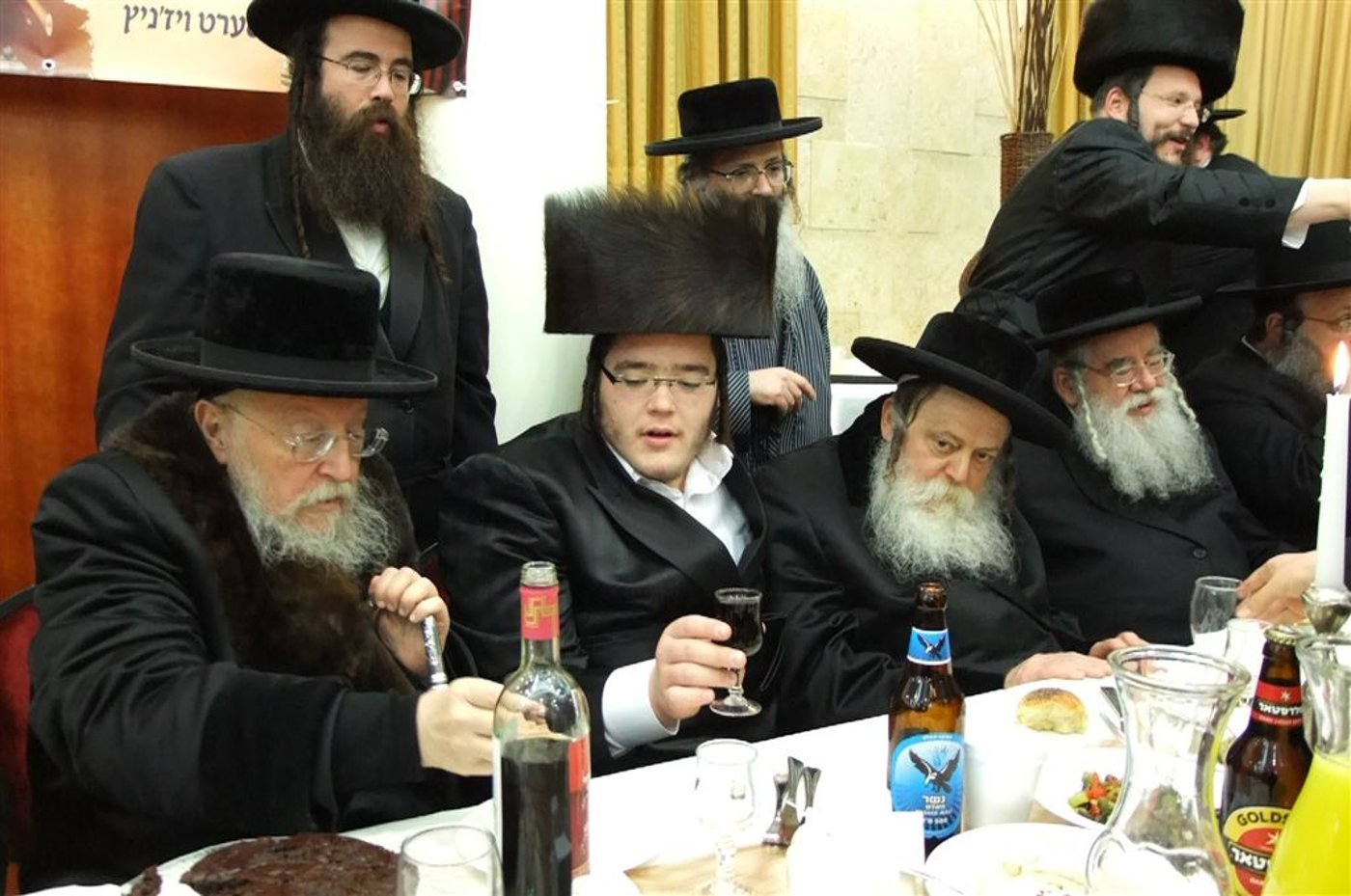 קהילות הקודש בביתר-עילית מצדיעים לראש-העיר, הרב מאיר רובינשטיין