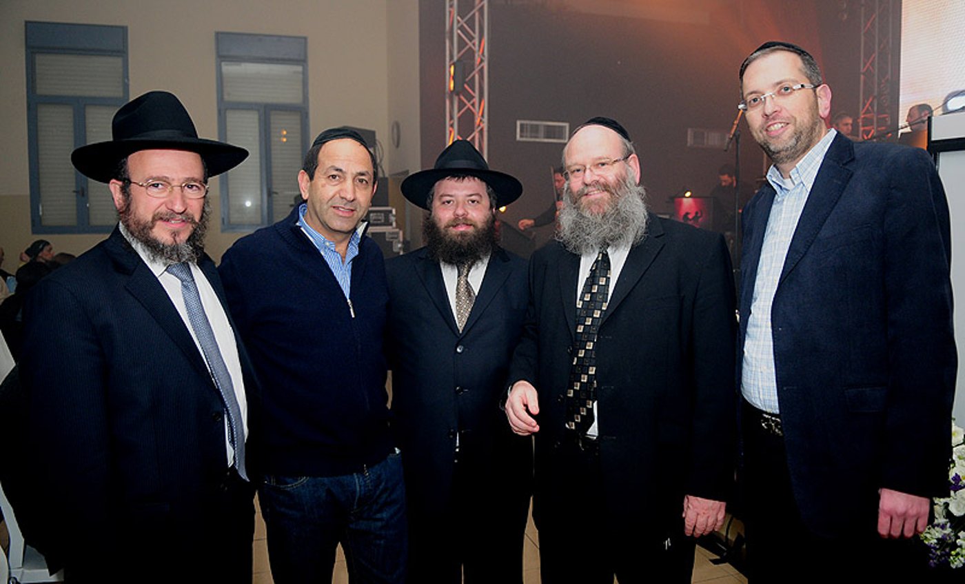 גלריית ענק: פריד הופיע בהר-חומה