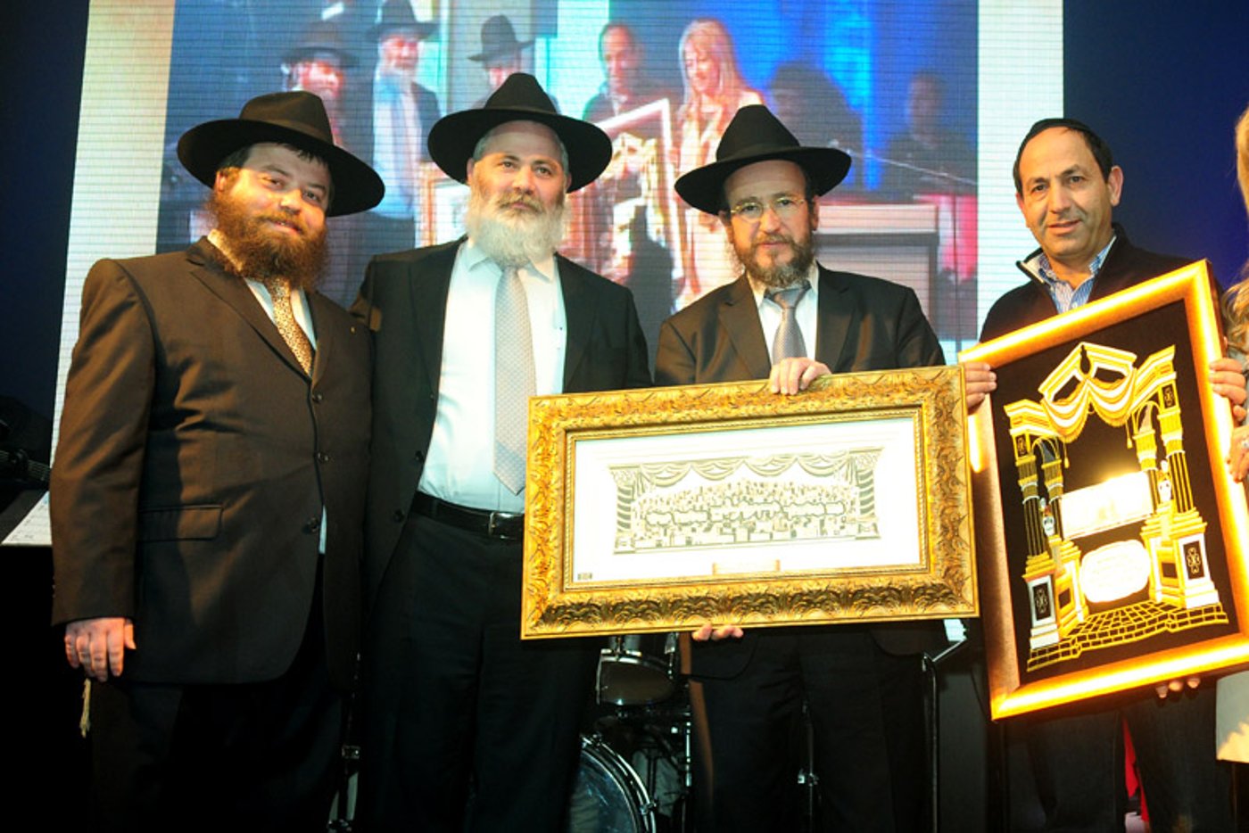 גלריית ענק: פריד הופיע בהר-חומה