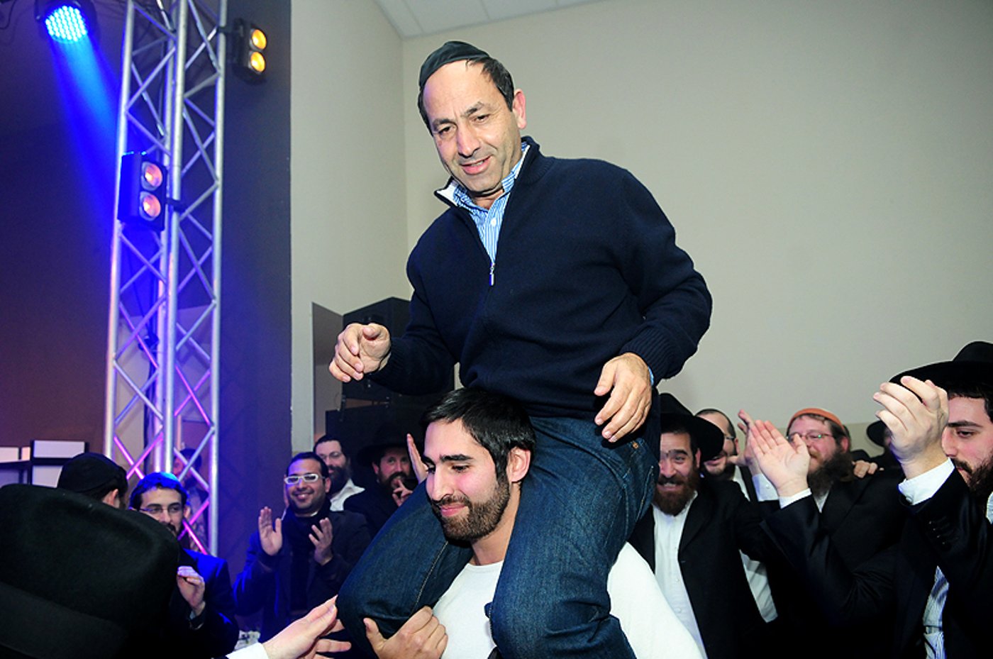גלריית ענק: פריד הופיע בהר-חומה