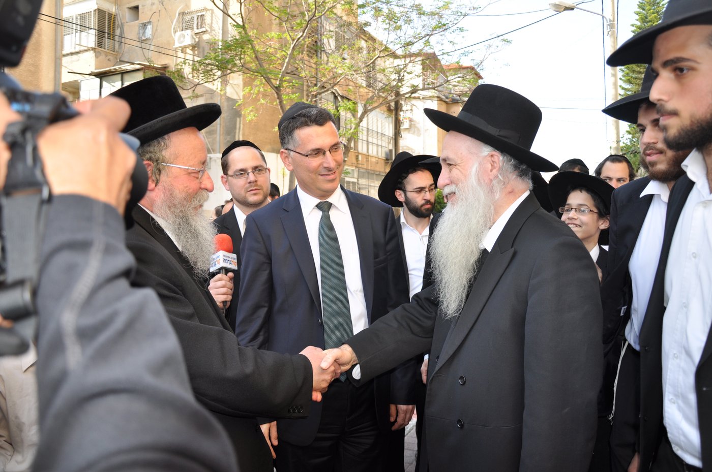 הגר"ג: מהיכן האהבה לתורה? סער: זה משהו בתוך הנשמה