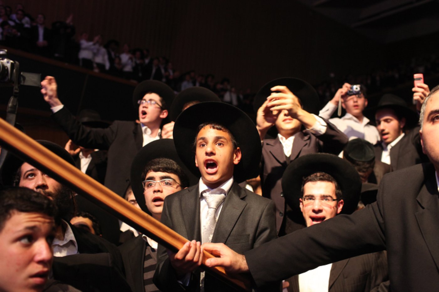 אלפי בני תורה במעמד ענק בבנייני האומה
