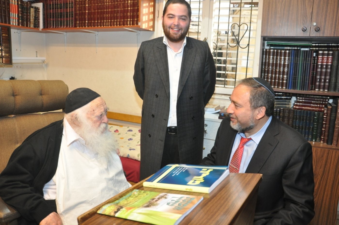 ליברמן לגר"ח: "זו תקופה קשה מאוד לישראל, הרבה איומים"