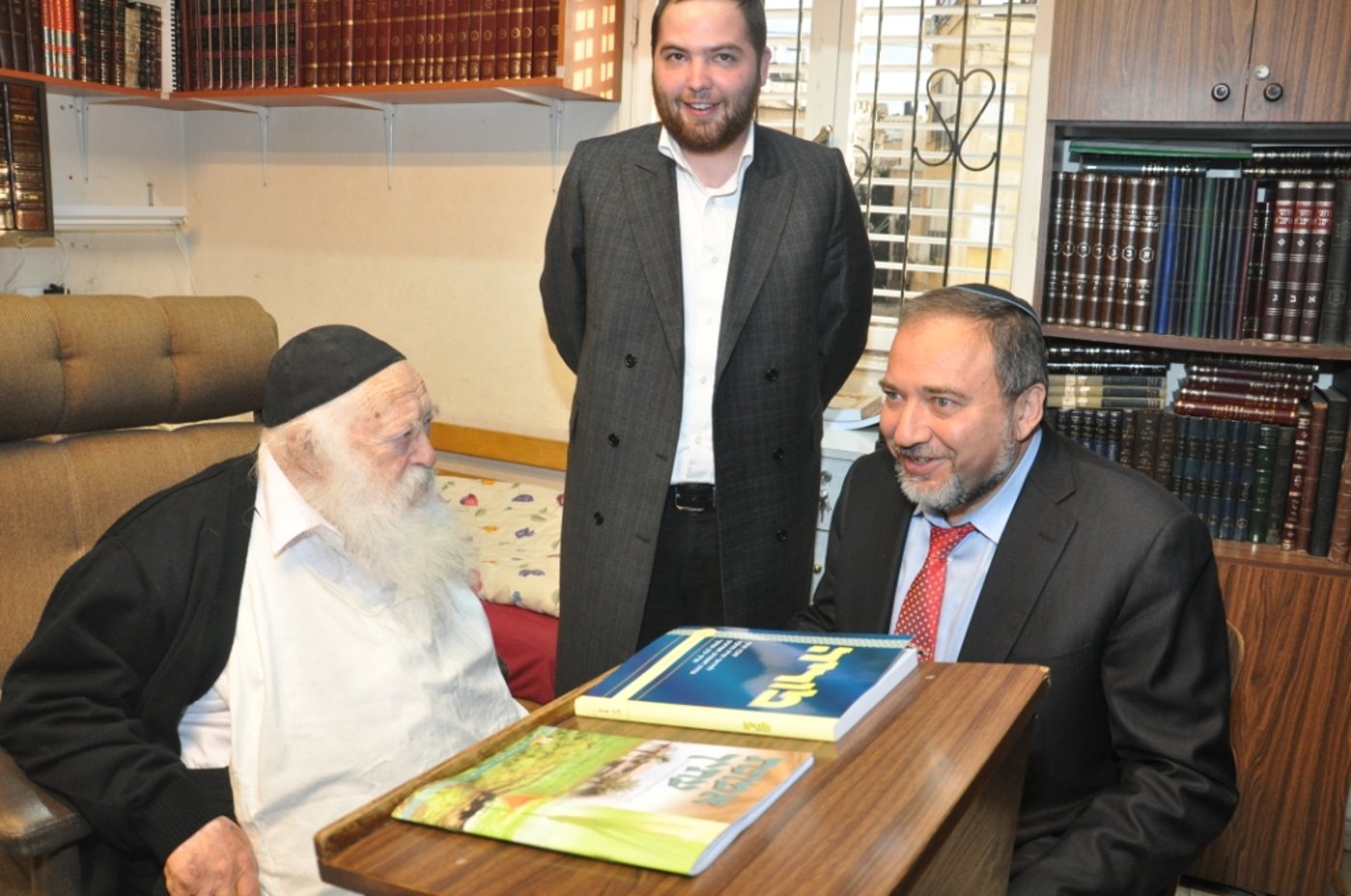 ליברמן לגר"ח: "זו תקופה קשה מאוד לישראל, הרבה איומים"