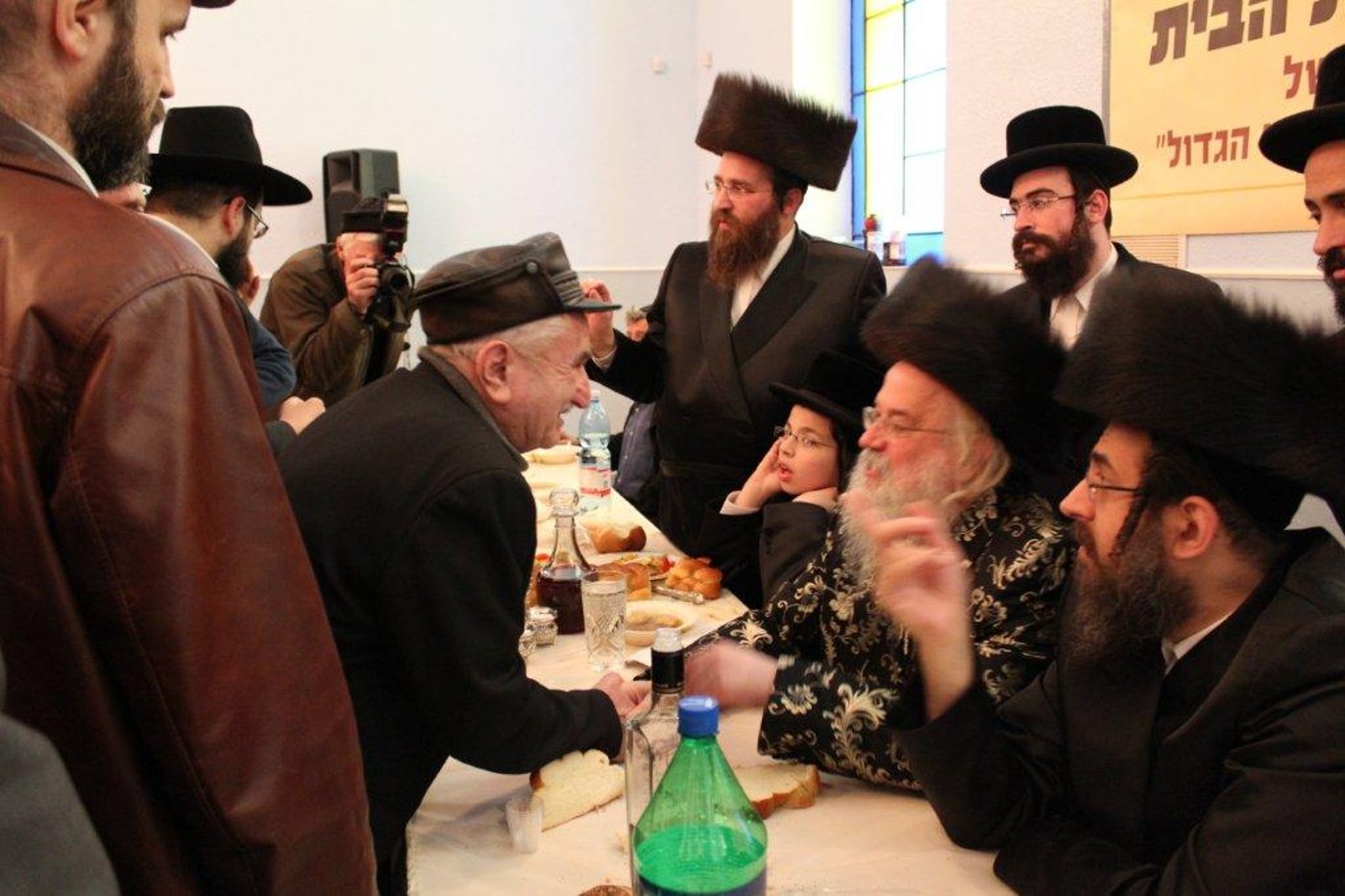 בחזרה לשְטֶטְל: מסע עם האדמו"ר ממונקאטש
