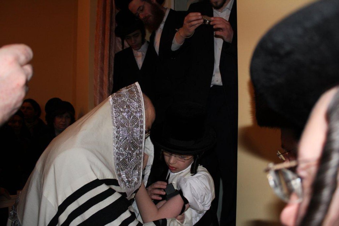 בחזרה לשְטֶטְל: מסע עם האדמו"ר ממונקאטש