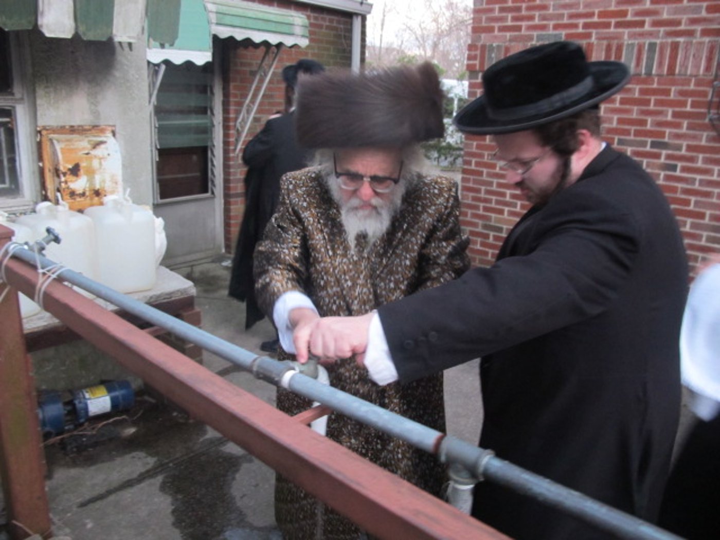 לְשֵׁם מַצַּת מִצְוָה: ה´גדולים´ מתכוננים לפסח