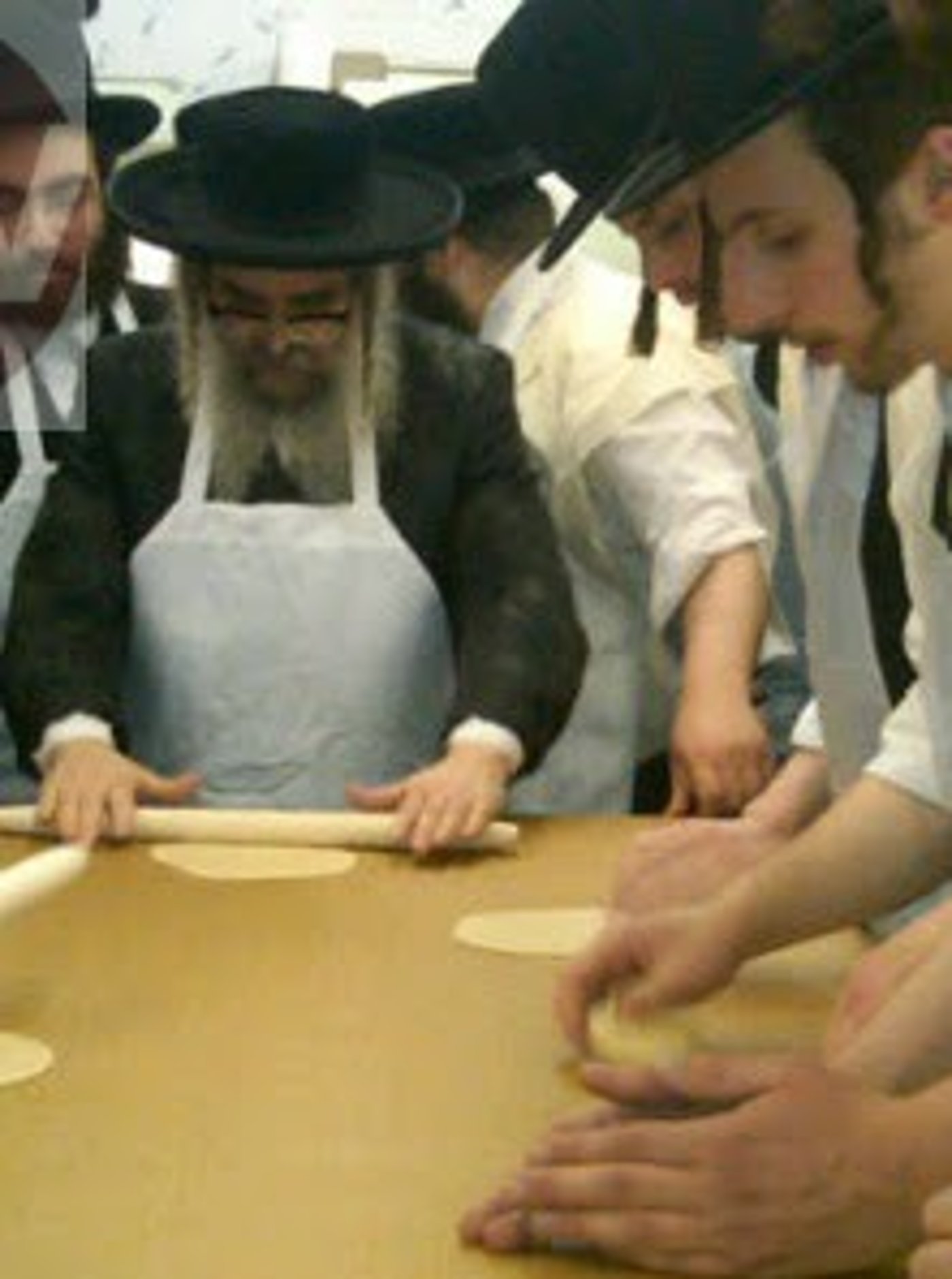 לְשֵׁם מַצַּת מִצְוָה: ה´גדולים´ מתכוננים לפסח