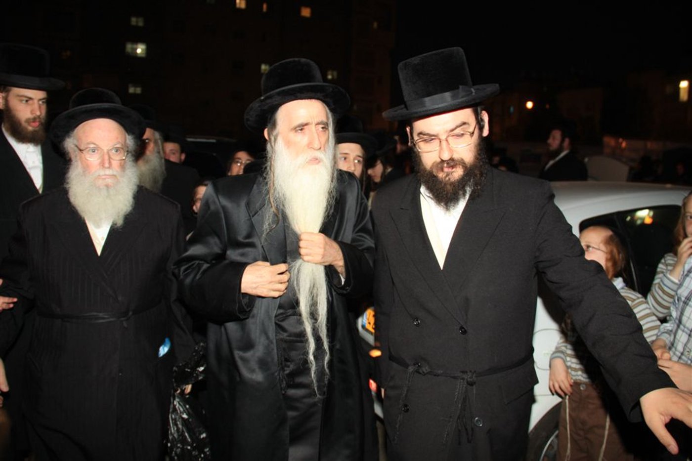חֲכָמִים, יוֹדְעִים אֶת הַתּוֹרָה: ערב הפסח של גדולי ישראל | תיעוד