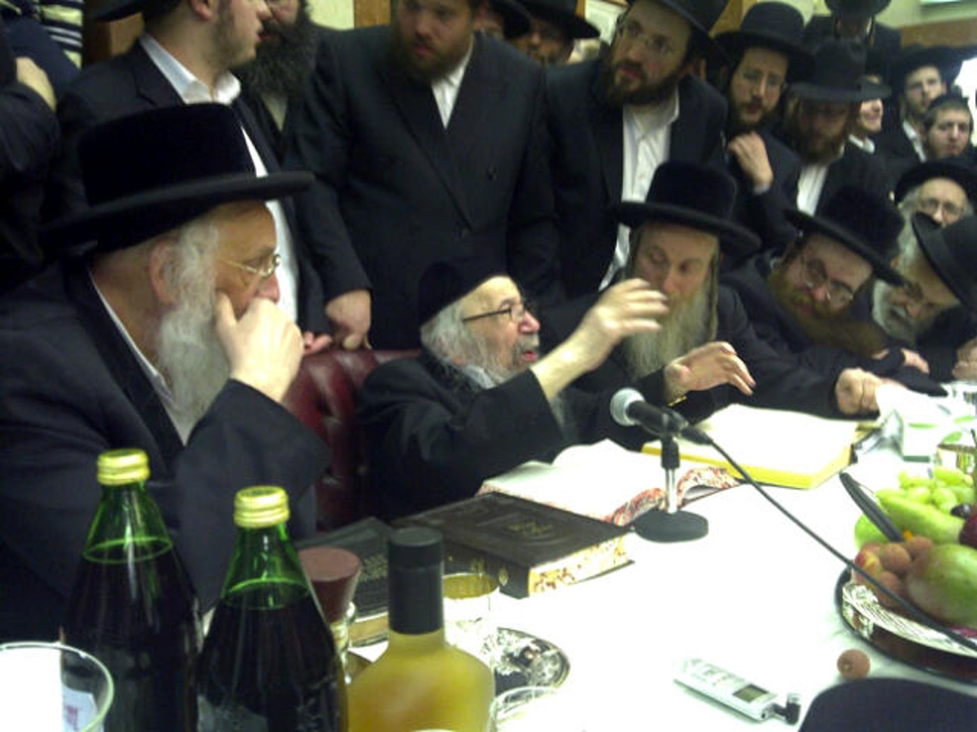 מבכים את לכתו של הגרי"ד: "אהב כל אחד כמו בנו היחיד"