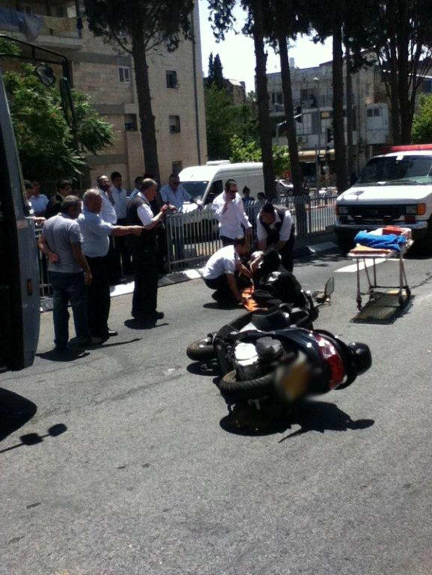 ירושלים: אברך חרדי נפגע בתאונת אופנוע