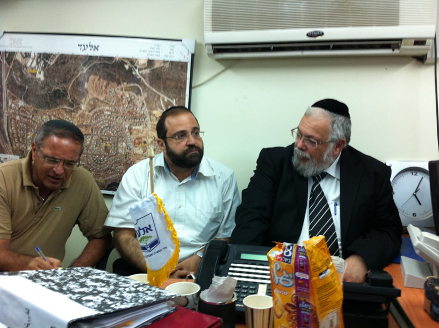 זה רק תרגיל: "מחבלים חדרו לאלעד"
