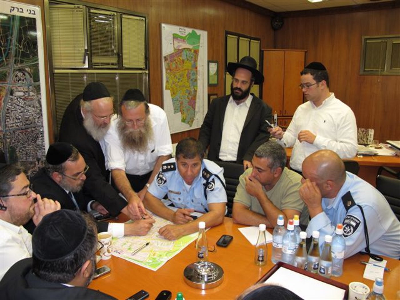 הלווית הגרמ"י לפקוביץ': דיון חירום בעיריית בני-ברק