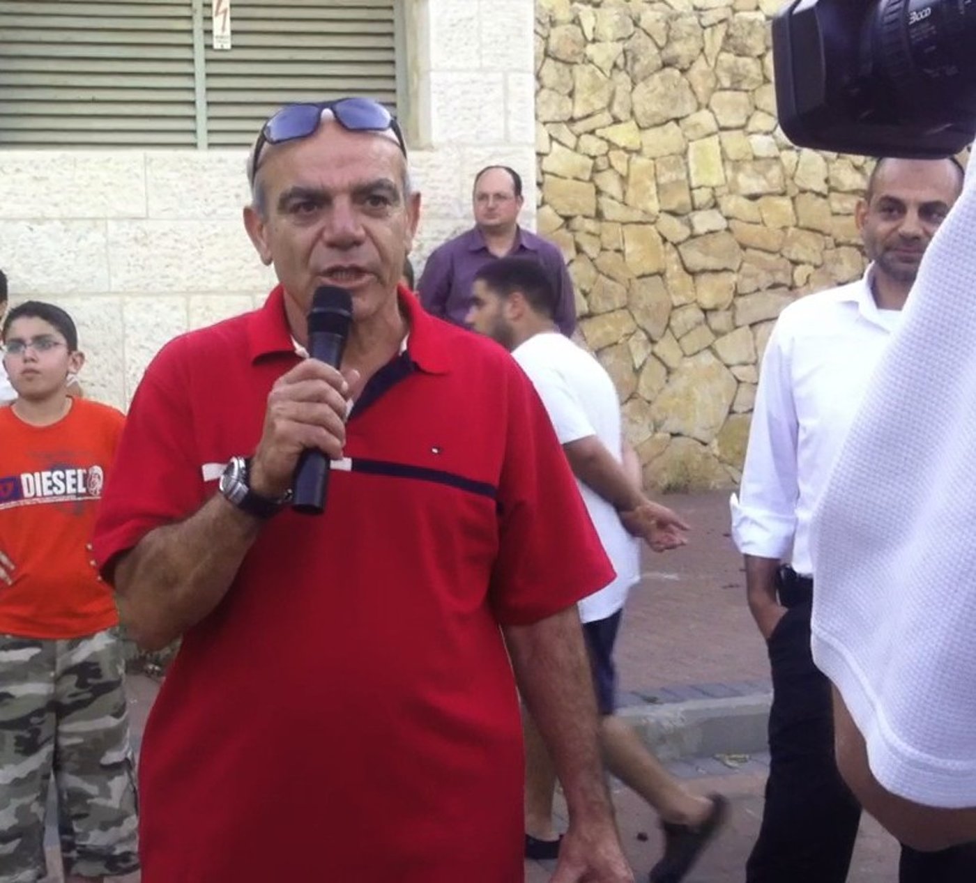 מבשרת ציון: שכנה מסיונרית לכדה נערה