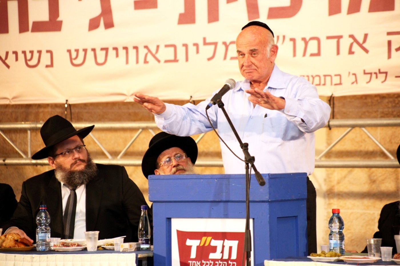17 שנה לפטירת הרבי: אלפים בהתוועדות המרכזית כפר-חב"ד