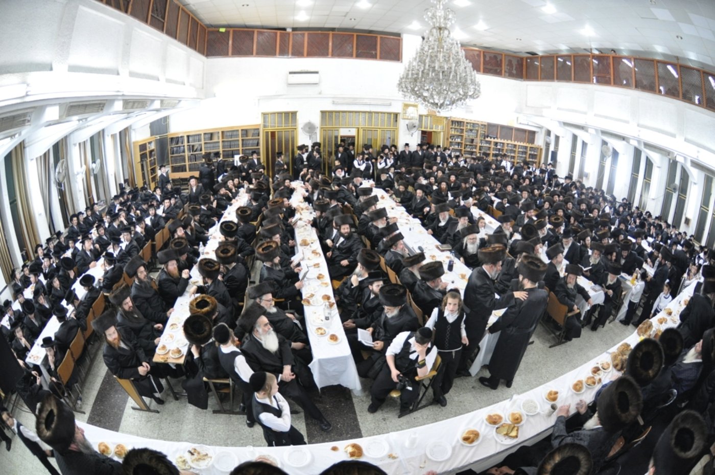 לקראת חתונת הענק: האדמו"ר מספינקא ישתחרר מבית-הכלא