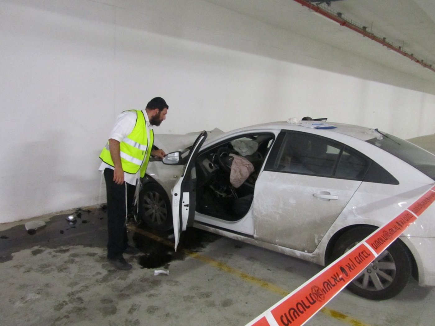 טרגדיה: נהגת התנגשה בקיר ונהרגה