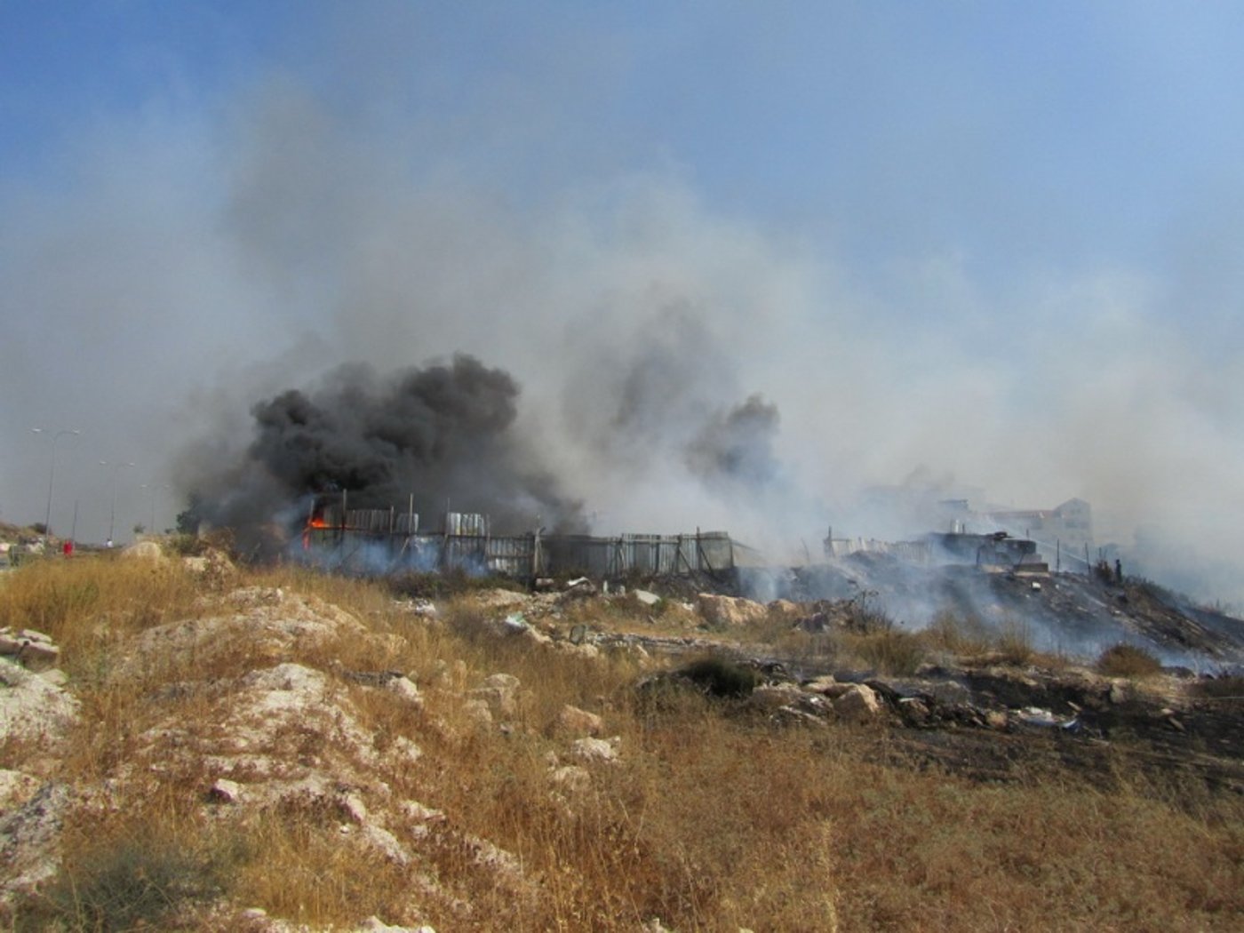 'עונה בוערת': דליקת ענק ברמת בית שמש