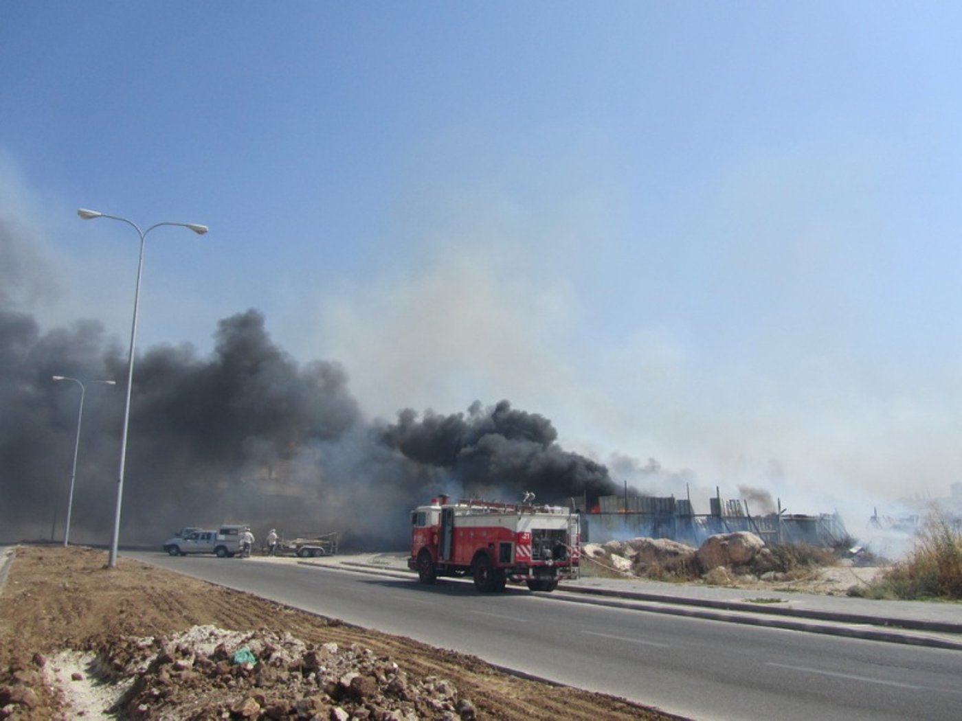 'עונה בוערת': דליקת ענק ברמת בית שמש