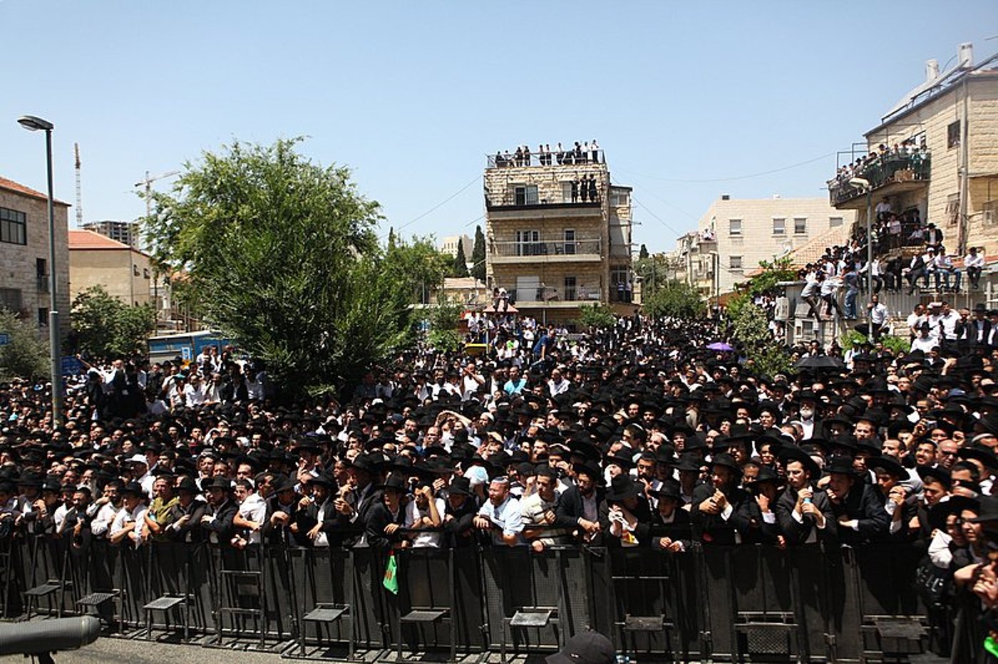 המסע האחרון של רבי אלעזר: רבבות בהלווית ענק בירושלים