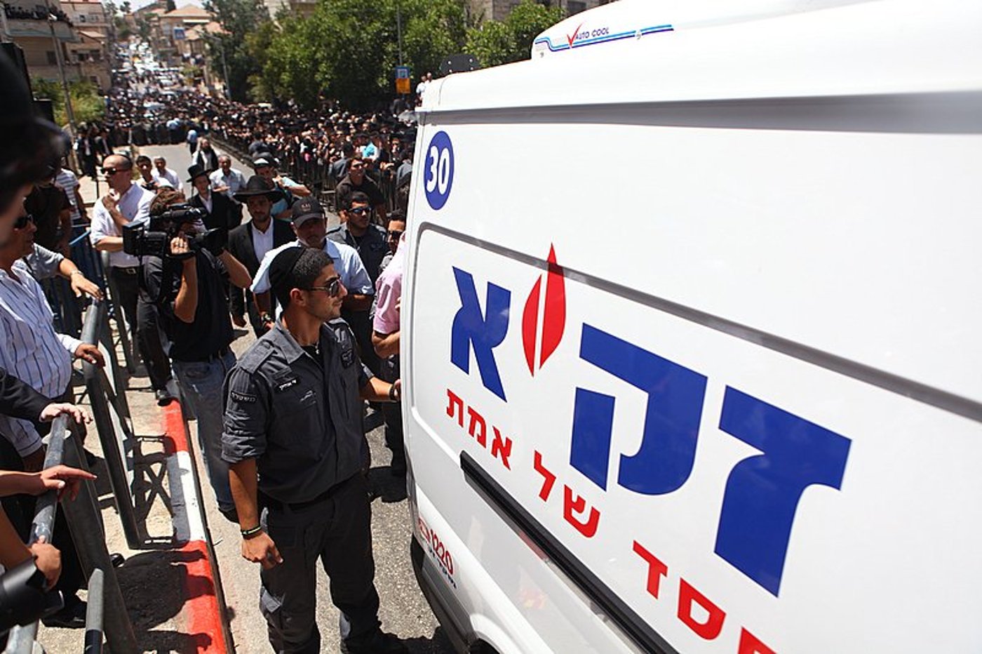 המסע האחרון של רבי אלעזר: רבבות בהלווית ענק בירושלים