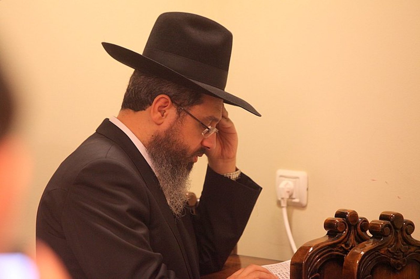 תיעוד מיוחד: מרן הרב עובדיה יוסף מבכה את חורבן המקדש