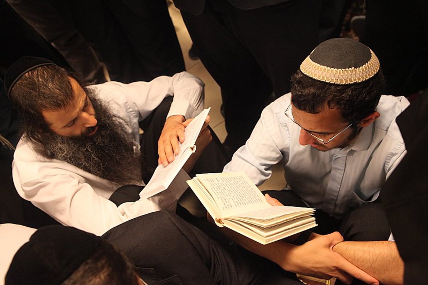 תיעוד מיוחד: מרן הרב עובדיה יוסף מבכה את חורבן המקדש