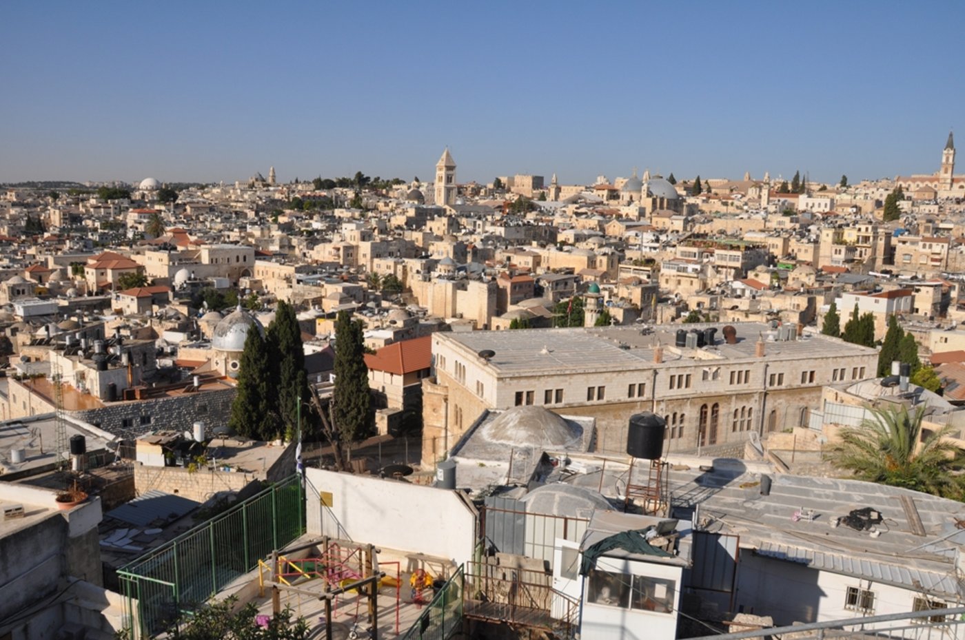 הַר צִיּוֹן שֶׁשָּׁמֵם: מסע בעקבות החורבן, בין סמטאות ירושלים