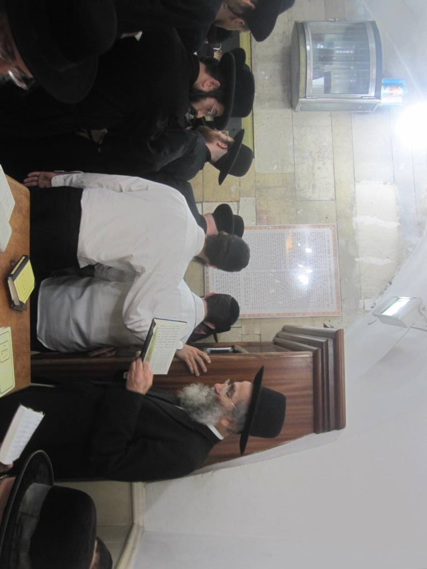 צפו בתמונות: הדאצ'ה של ראש ישיבת פוניבז'