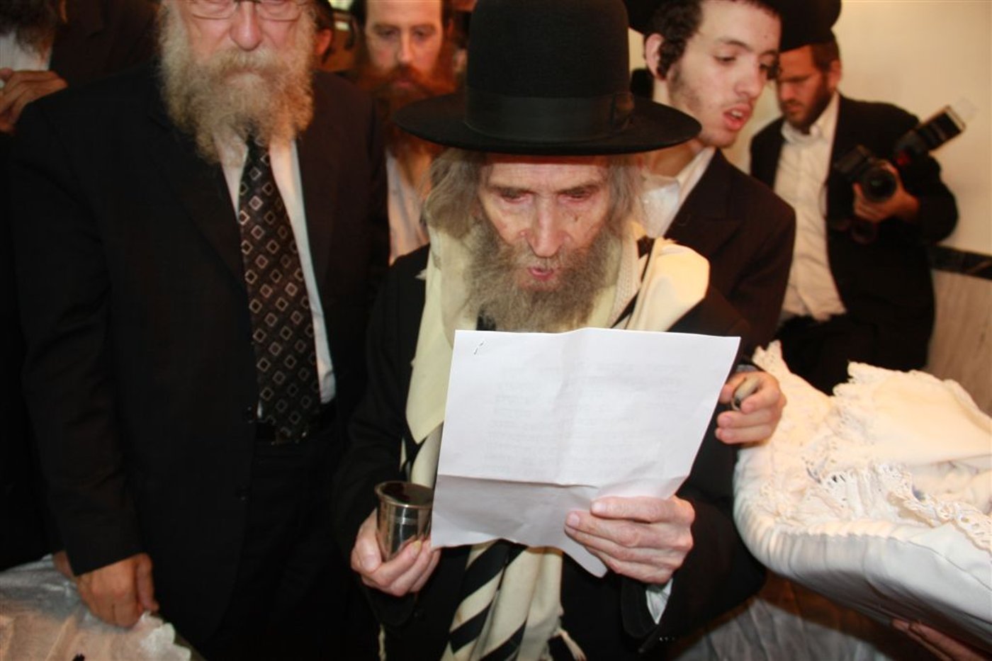גלריה: ברית לבנו של נין הגרי"ש אלישיב