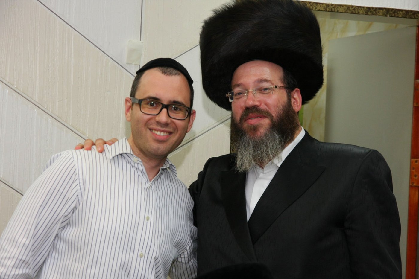 צפו: שבע ברכות שהפך ל"ערב חזנות"
