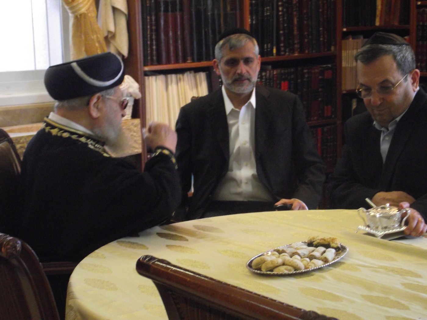 ערב יום הכיפורים: שר הביטחון נועד עם מרן הרב עובדיה יוסף