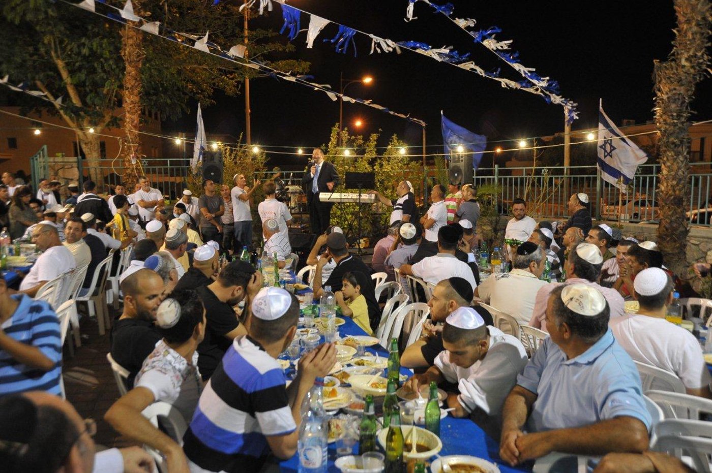 אריה דרעי שיבח באילת: התפתחות תורנית מרשימה