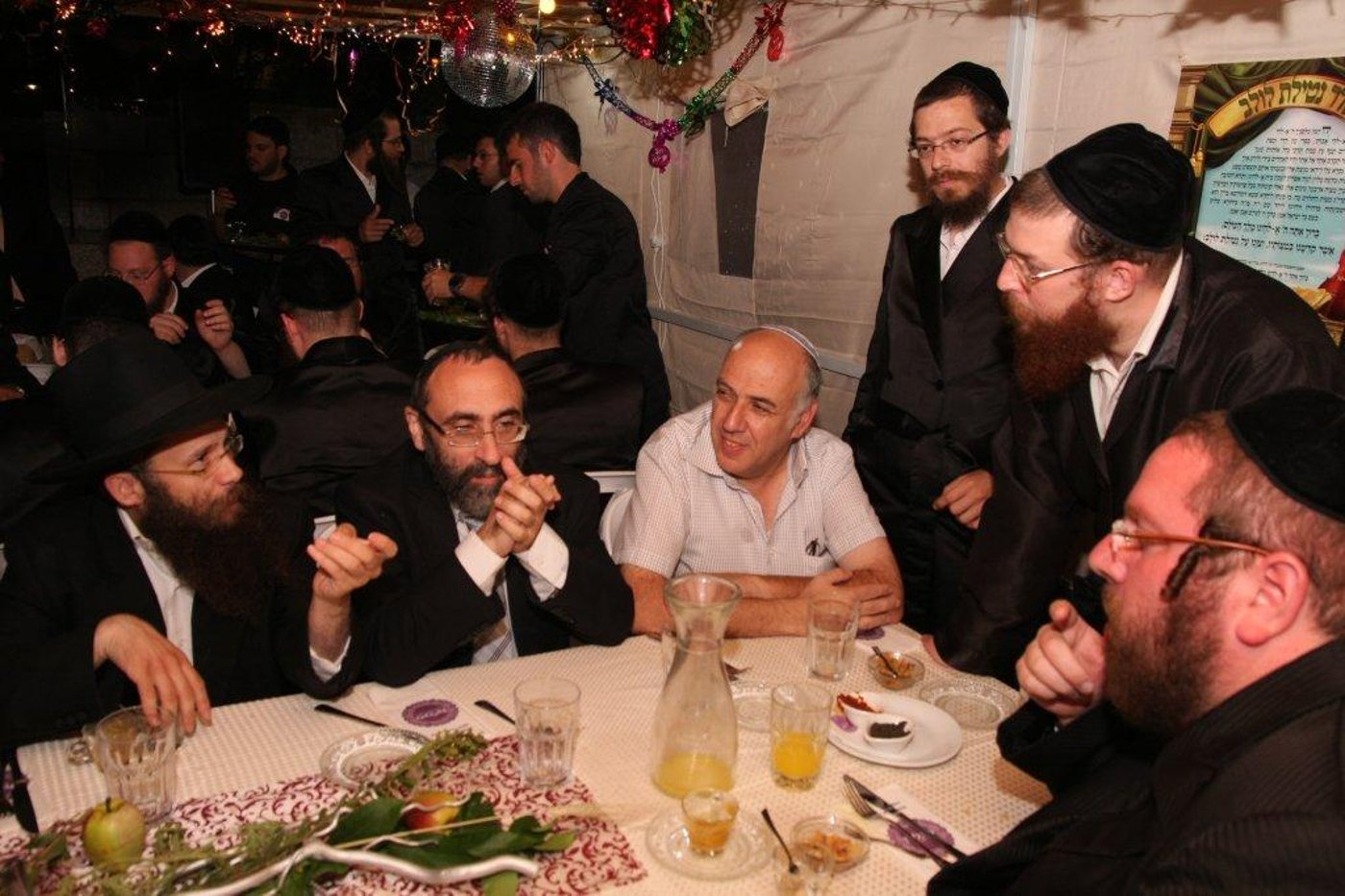 אושפיזין דבקהילה