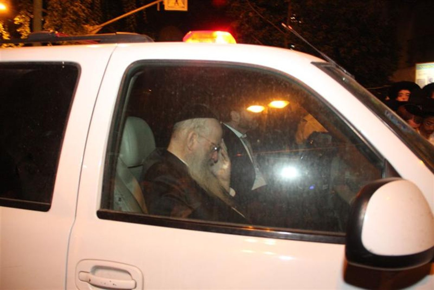שבוע לפטירת הרבנית ע"ה: וידאו מלא מההלוויה ההמונית