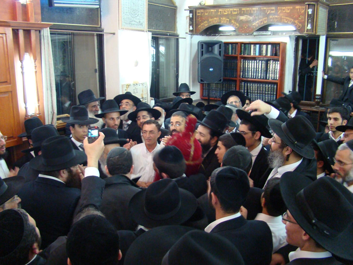 ההקפות של הרב משה צדקה והרב יעקב יוסף