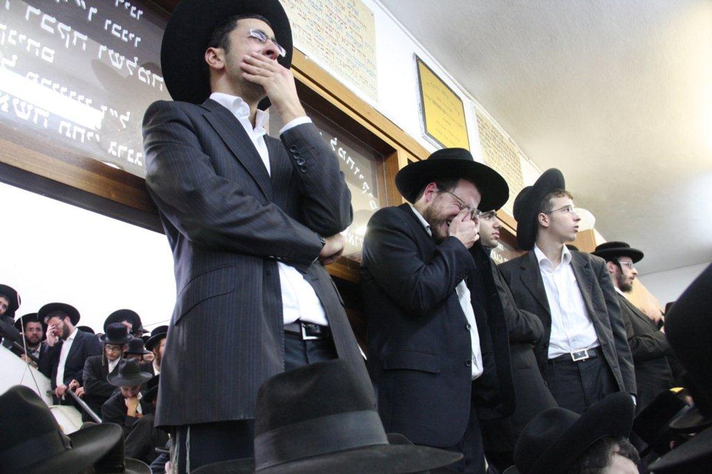 דרכי ציון אבלות: תיעוד ענק ממסע הלווית ראש ישיבת מיר