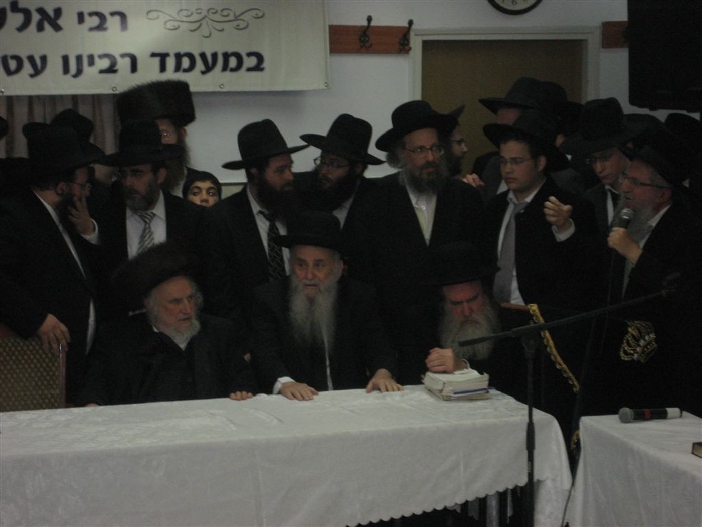 תיעוד נדיר: הגרי"ש אלישיב בסיום הש"ס