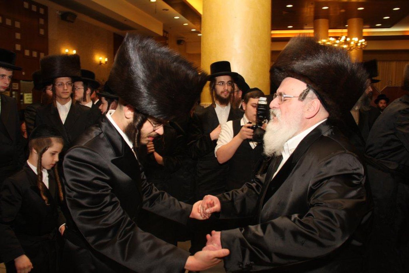 צפו בגלריה: חתונת נכד האדמו"ר מסערט ויז'ניץ זצ"ל