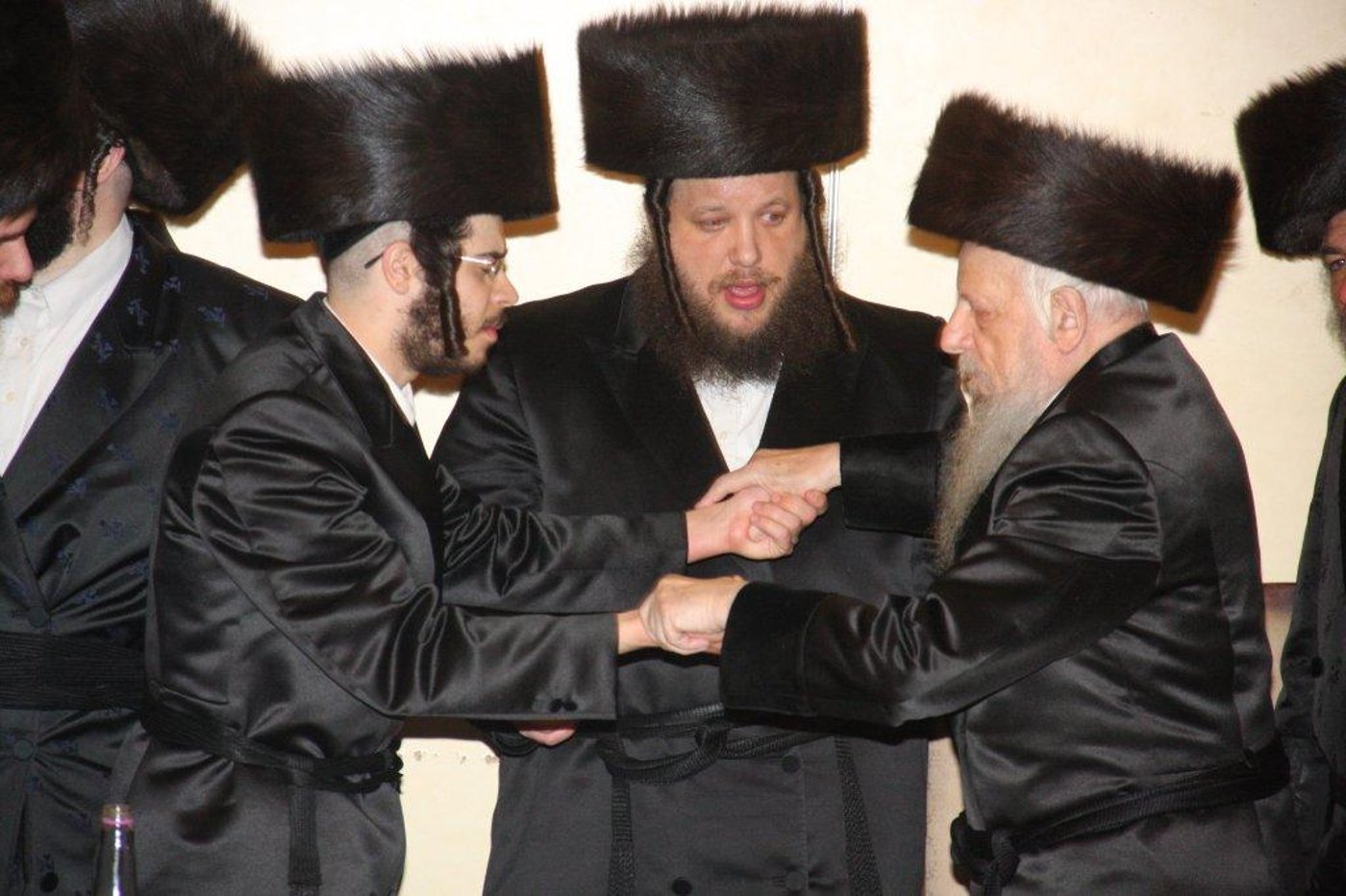 צפו בגלריה: חתונת נכד האדמו"ר מסערט ויז'ניץ זצ"ל