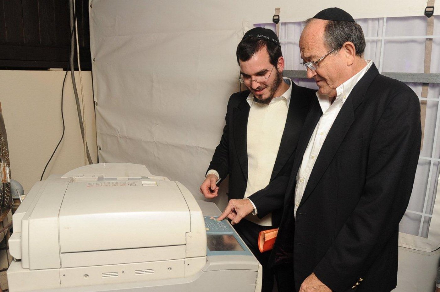 לבני חגגה עם חב"ד את הדפסת ספר התניא
