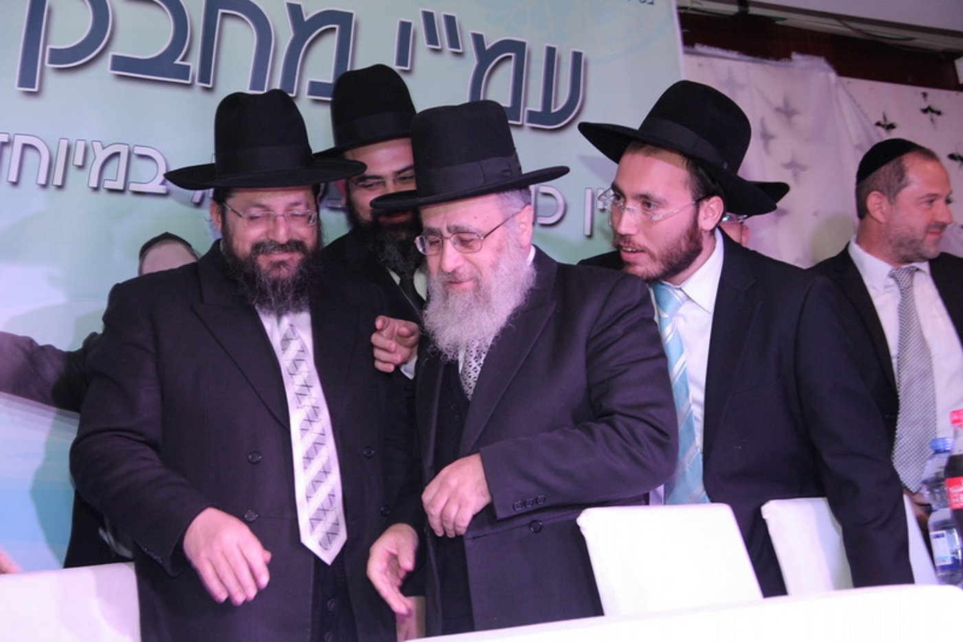 אבא יש רק אחד