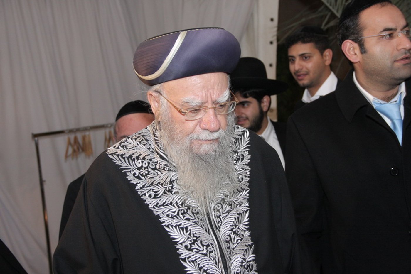 בעיצומם של ימי ההסתה: שרים ורבנים מחבקים את ראש-העיר
