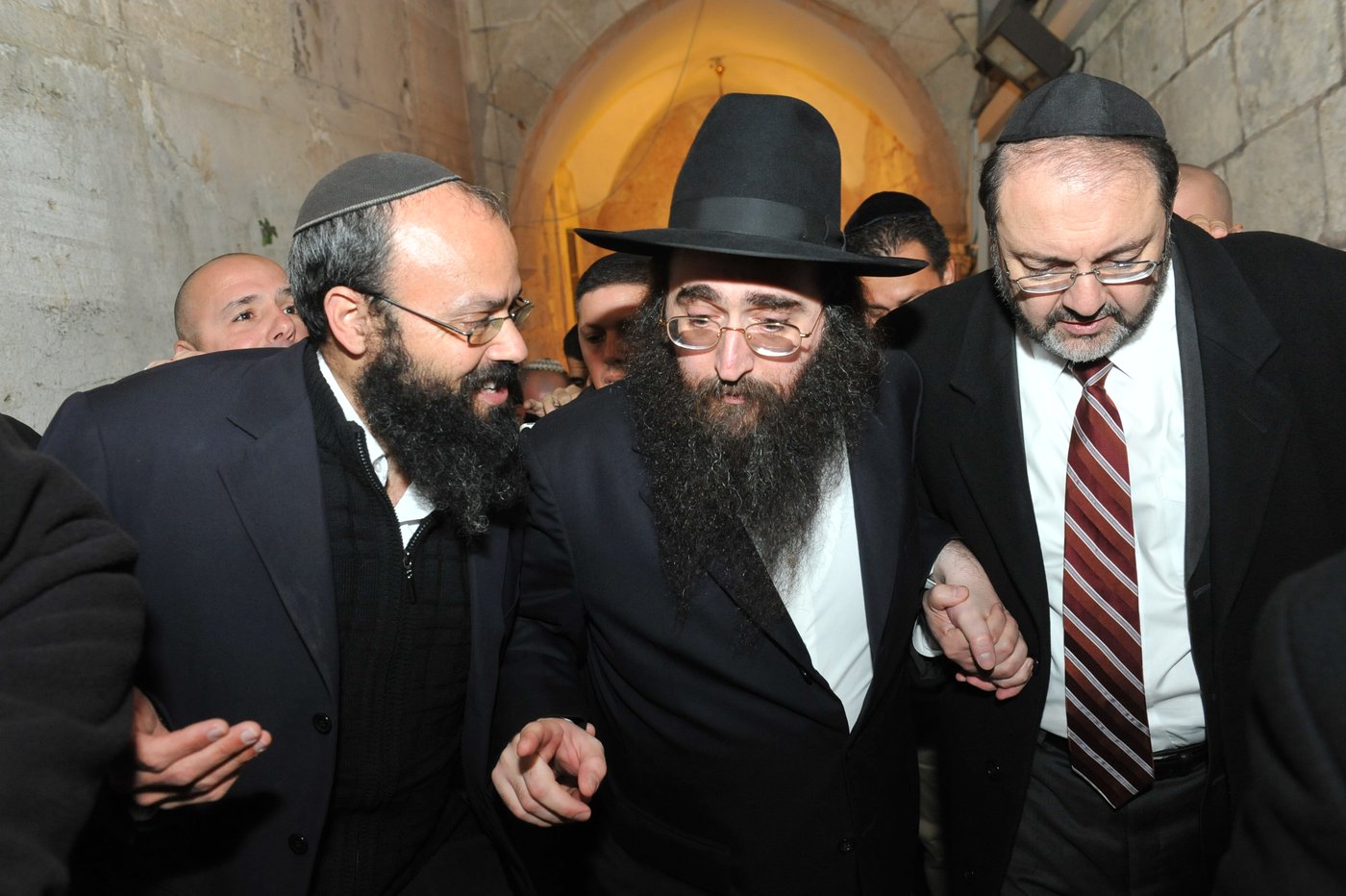 צפו: המסע של האדמו"ר רבי יאשיהו פינטו לחברון