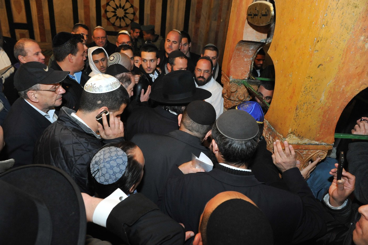 צפו: המסע של האדמו"ר רבי יאשיהו פינטו לחברון